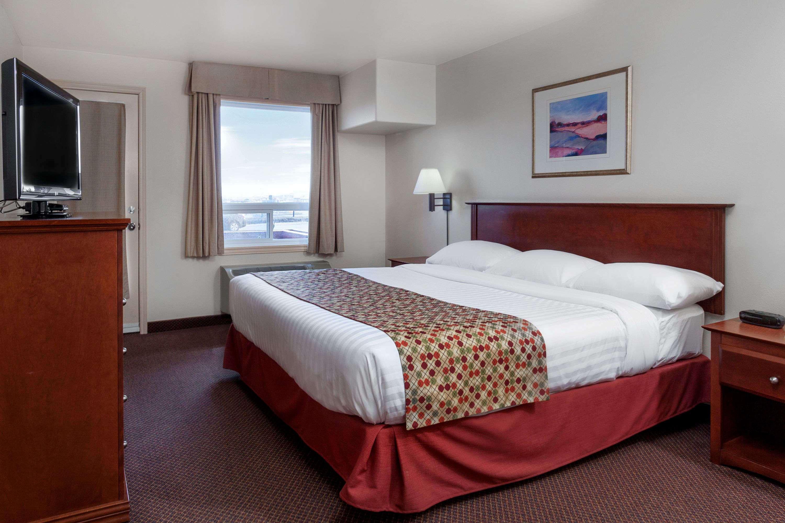 Hotel Super 8 By Wyndham Caraquet Exterior foto